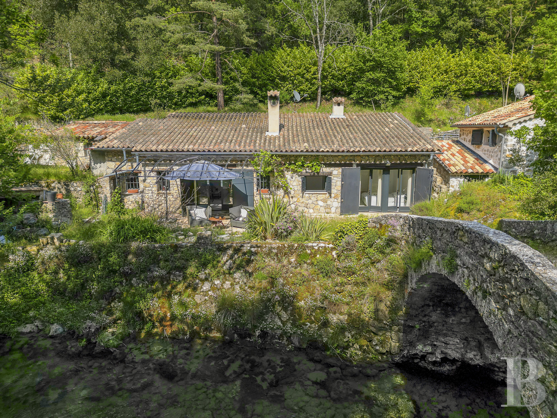 A former 19th-century water mill in the heart of nature north-west of Grasse in Alpes-Maritimes - photo  n°28